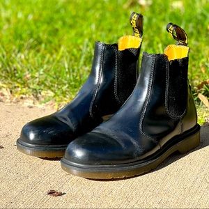 Dr. Martens 2976 SMOOTH LEATHER CHELSEA BOOTS Black